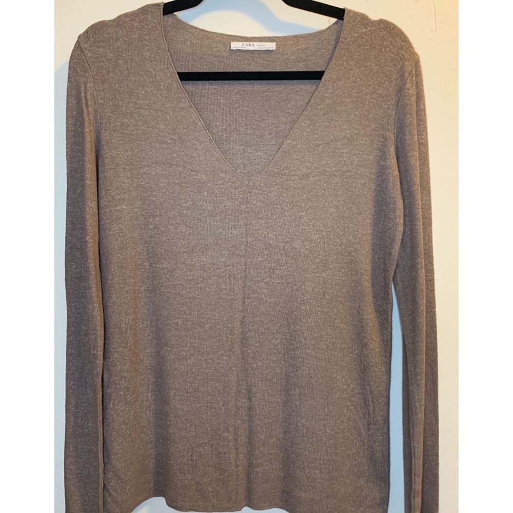 Zara long sleeved basic soft sweater